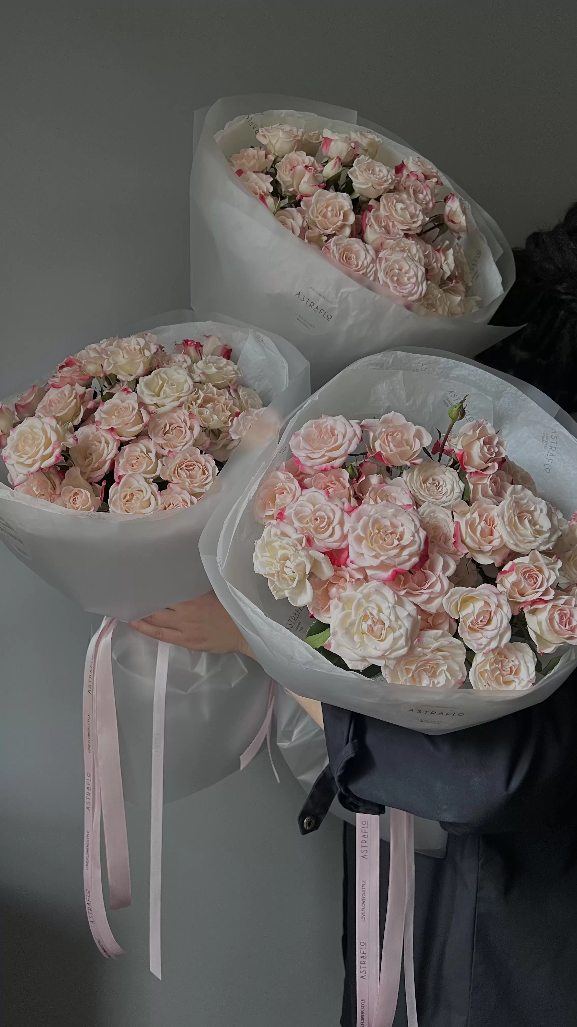 Букет из кустовых роз рефлекс
